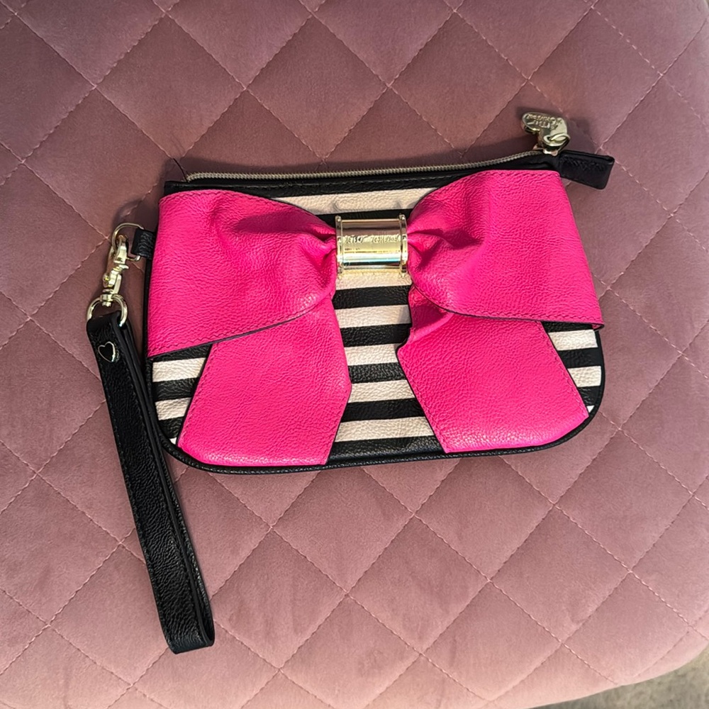 Betsey Johnson wristlet clutch black and white stripe with large hot pink bow